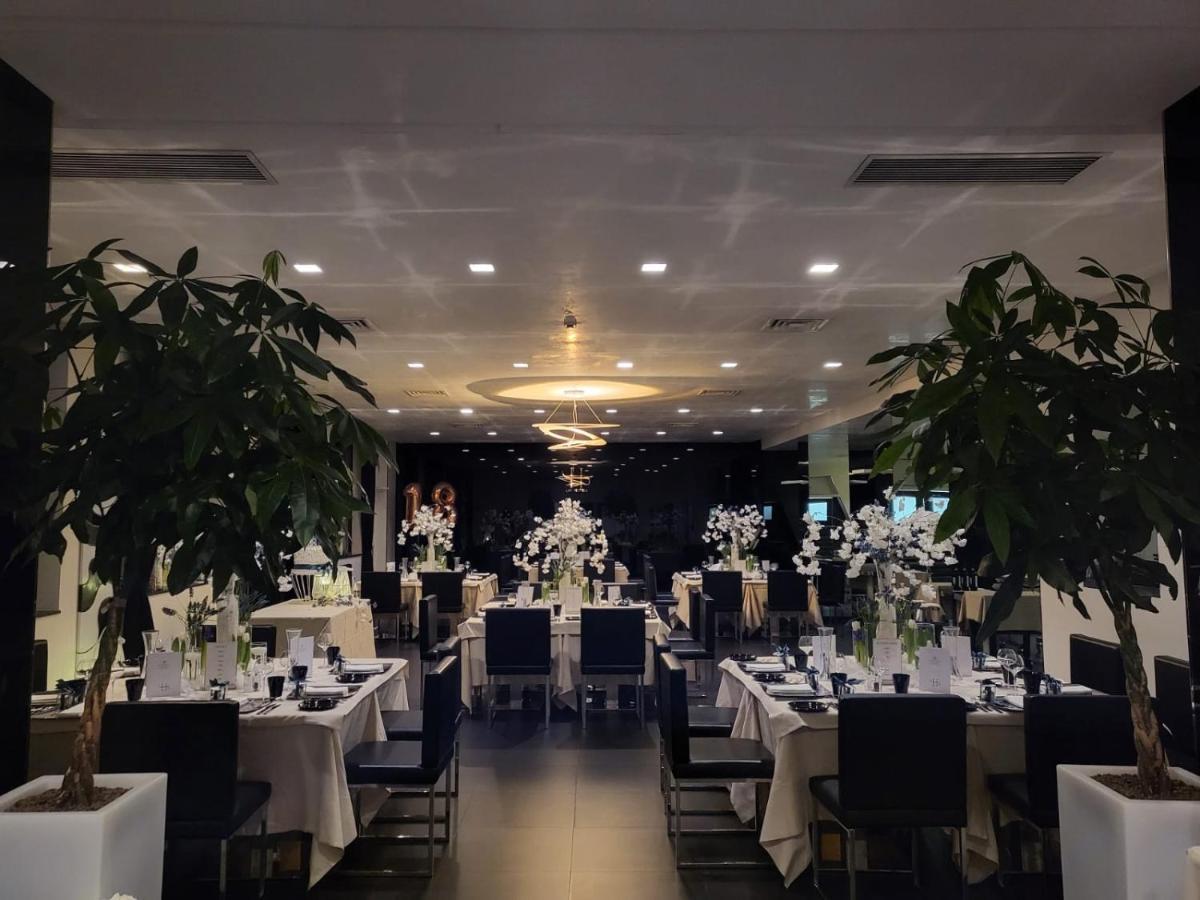 โฮเต็ล มอนเตกาตินี พาเลซ Hotel มอนเตกาตินี แตร์เม ภายนอก รูปภาพ Restaurant "Le Jardin d'Eden"