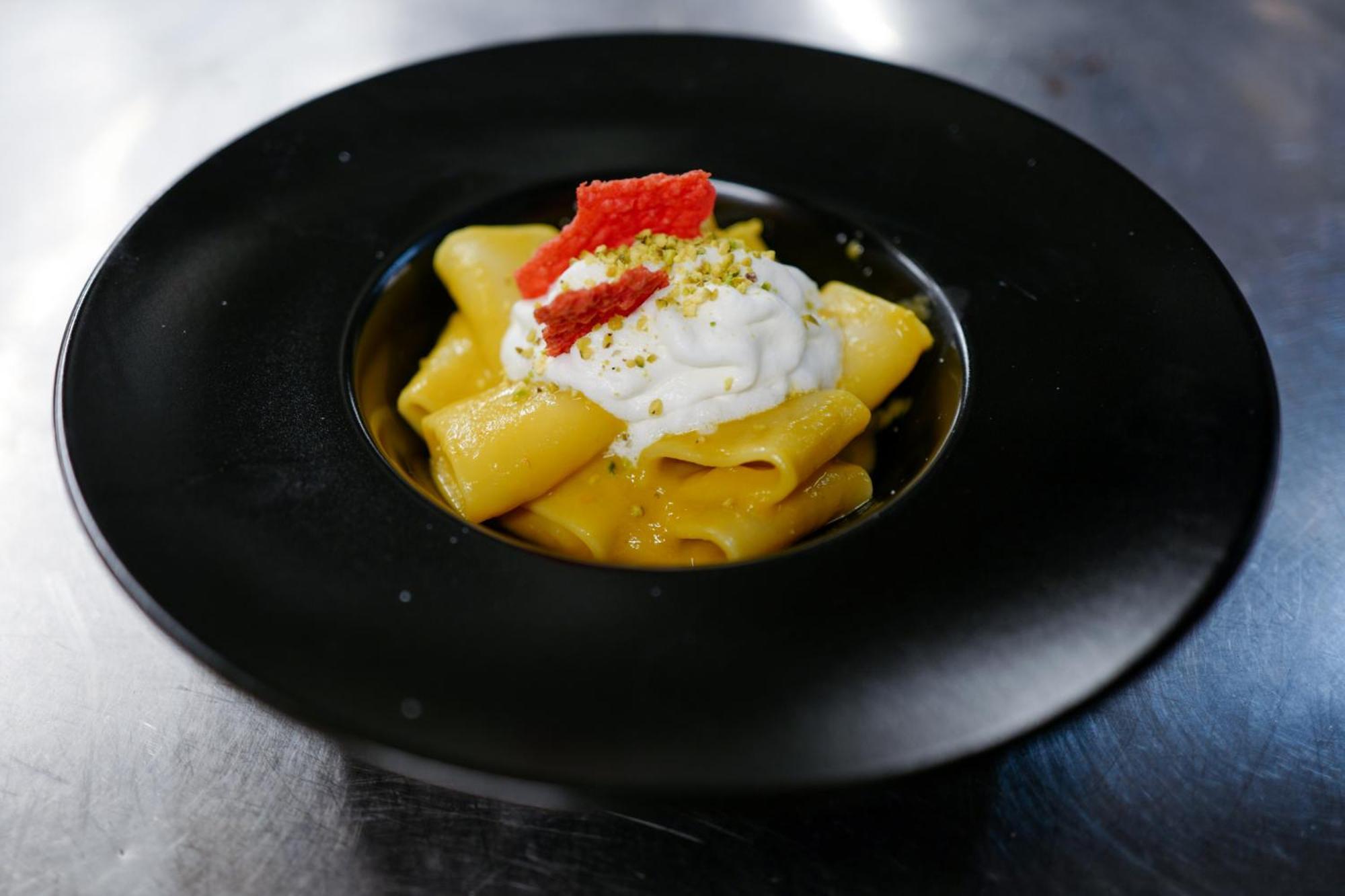โฮเต็ล มอนเตกาตินี พาเลซ Hotel มอนเตกาตินี แตร์เม ภายนอก รูปภาพ A mango float