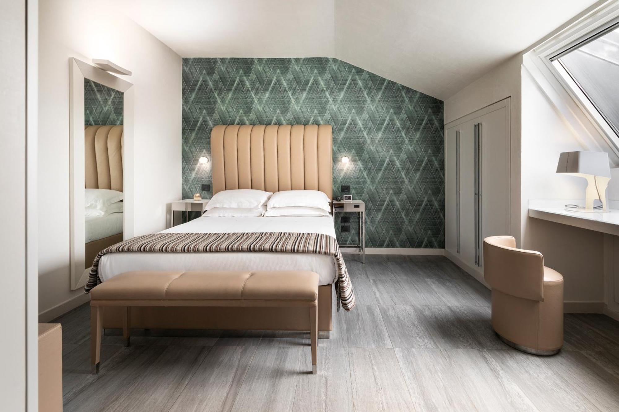 โฮเต็ล มอนเตกาตินี พาเลซ Hotel มอนเตกาตินี แตร์เม ภายนอก รูปภาพ A room at the hotel